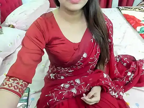 AttractiveQueen2002 online show from December 24, 3:47 pm