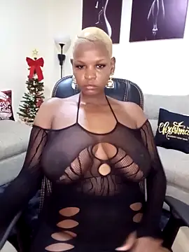 Snapshot of Sexy_panda69 chatting on December 10, 8:27 pm Sexy panda69 online show from December 10, 8:27 pm