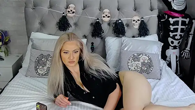 IsabellaDeRosa online show from October 28, 9:46 am