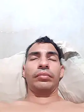 manuel202332 online show from December 28, 3:48 pm