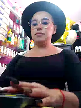 TamySweetness online show from January 18, 6:43 pm