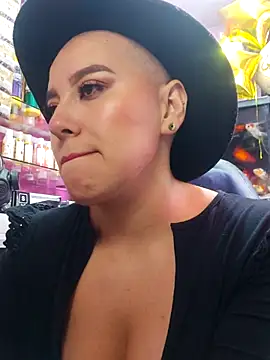 TamySweetness online show from March 5, 4:24 pm