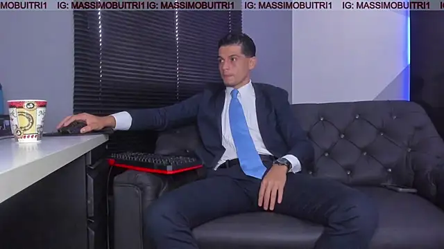 massimo g online show from November 3, 2:07 pm