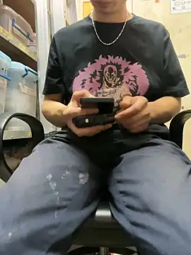 wSilEliaXm online show from March 17, 7:46 am