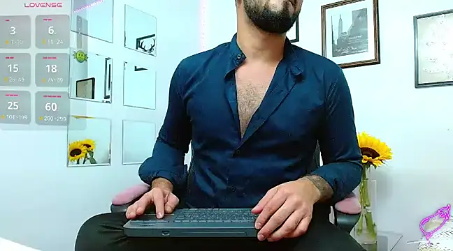 Snapshot of mathew_vidal1 chatting on February 21, 2:50 am mathew vidal1 online show from February 21, 2:50 am