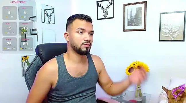 Snapshot of mathew_vidal1 chatting on February 25, 3:42 am mathew vidal1 online show from February 25, 3:42 am