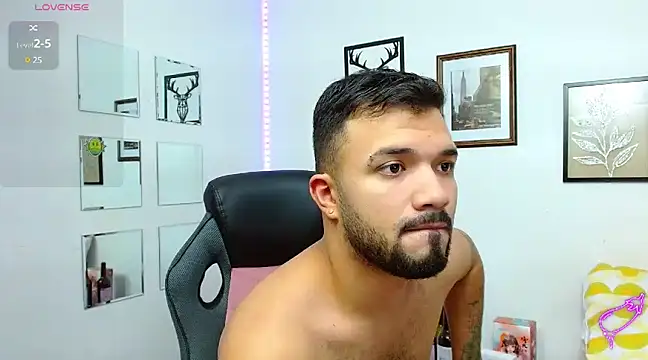 Snapshot of mathew_vidal1 chatting on March 3, 10:52 pm mathew vidal1 online show from March 3, 10:52 pm