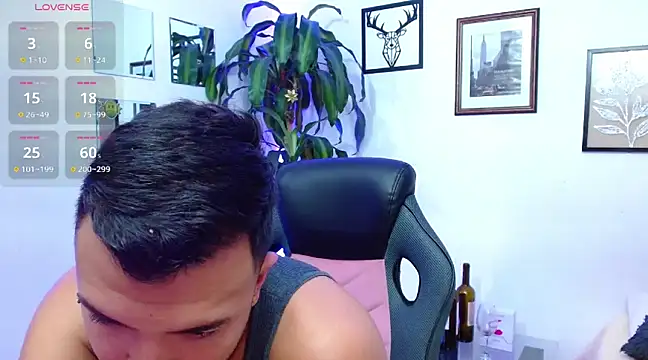 Snapshot of mathew_vidal1 chatting on March 13, 4:27 am mathew vidal1 online show from March 13, 4:27 am