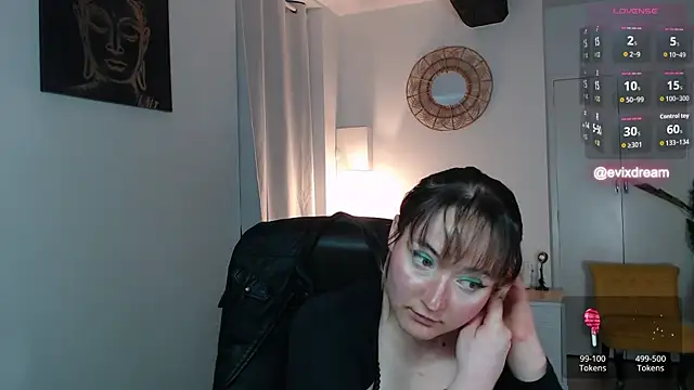 Crystal-dreamt online show from April 17, 12:19 pm