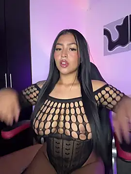 meganjames1 online show from July 8, 12:26 am