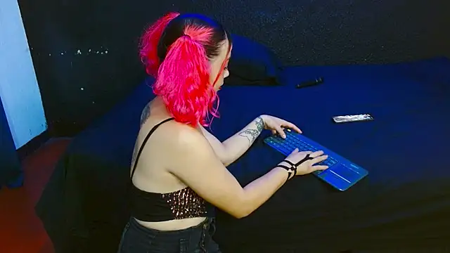 Snapshot of ASTRIDBULM chatting on November 23, 3:45 pm ASTRIDBULM online show from November 23, 3:45 pm