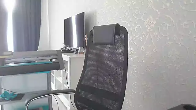 Snapshot of Marselle_Laker chatting on February 15, 11:06 am Marselle Laker online show from February 15, 11:06 am