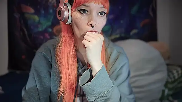 Snapshot of FRRANNKIE chatting on November 9, 7:56 pm FRRANNKIE online show from November 9, 7:56 pm