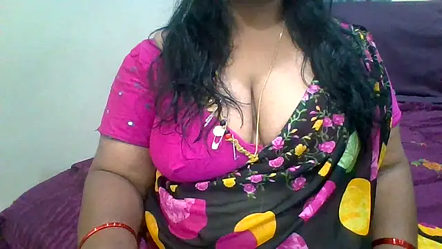 Snapshot of archanatelugu9 chatting on March 8, 1:17 am archanatelugu9 online show from March 8, 1:17 am