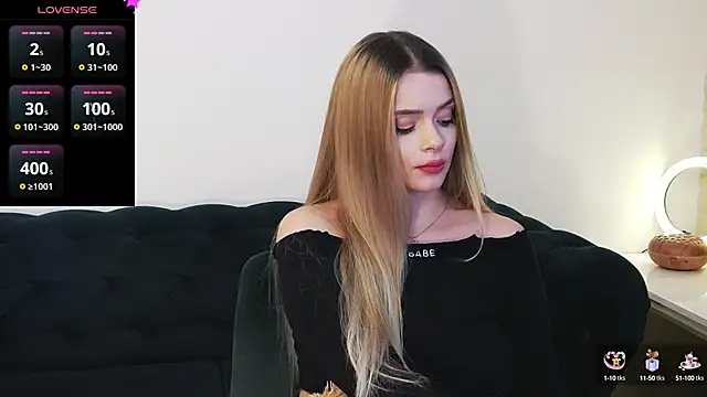 Kailynn Moenn online show from December 15, 11:09 pm