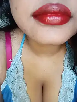 Hotlisa online show from May 12, 3:47 am