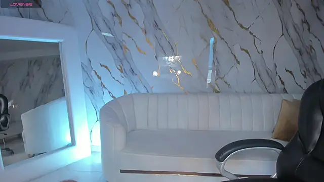 DannaCruz online show from October 7, 5:43 pm