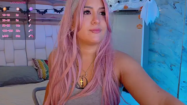 Snapshot of valkiria_moore chatting on October 7, 8:06 pm valkiria moore online show from October 7, 8:06 pm