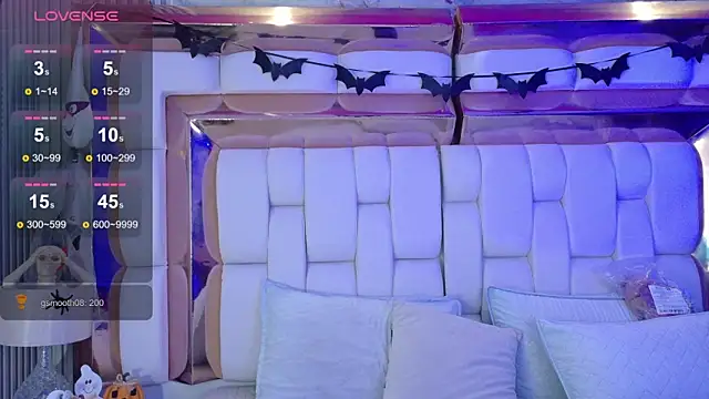 Snapshot of valkiria_moore chatting on October 16, 7:59 pm valkiria moore online show from October 16, 7:59 pm