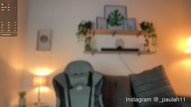 Snapshot of Paulah_x chatting on November 14, 8:40 pm Paulah x online show from November 14, 8:40 pm