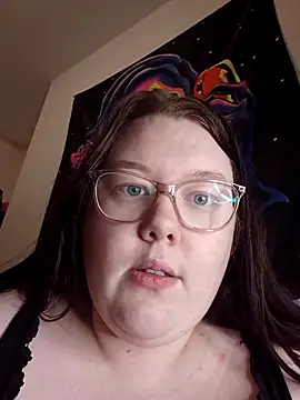 Sexycurvyemilyy online show from March 1, 10:01 pm