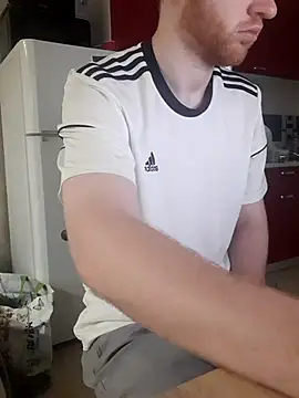 Snapshot of FillipsonDon chatting on November 8, 11:47 pm FillipsonDon online show from November 8, 11:47 pm