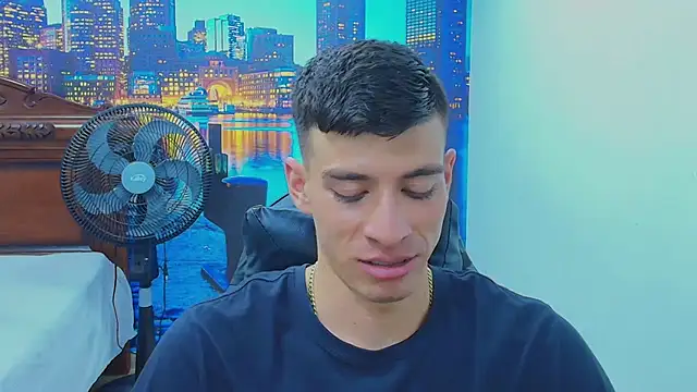 Snapshot of DEIBY_BABY chatting on November 13, 8:19 pm DEIBY BABY online show from November 13, 8:19 pm