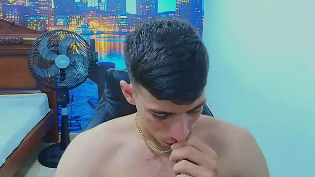 Snapshot of DEIBY_BABY chatting on November 15, 3:04 am DEIBY BABY online show from November 15, 3:04 am