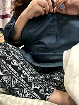 Sexybomb33 online show from December 2, 2:01 pm