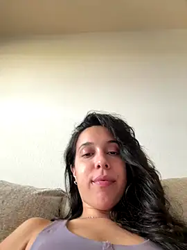 Natur4lBeautyb33 online show from October 28, 5:04 pm