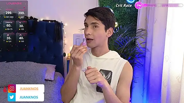 by pandora online show from April 10, 7:18 pm