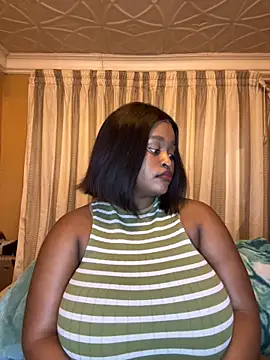 Snapshot of KnockoutBestie chatting on February 17, 5:08 pm KnockoutBestie online show from February 17, 5:08 pm