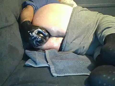 carlosxxx213 online show from May 13, 10:34 am