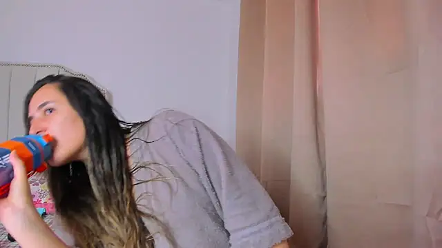 Hanna86 online show from November 27, 8:22 pm