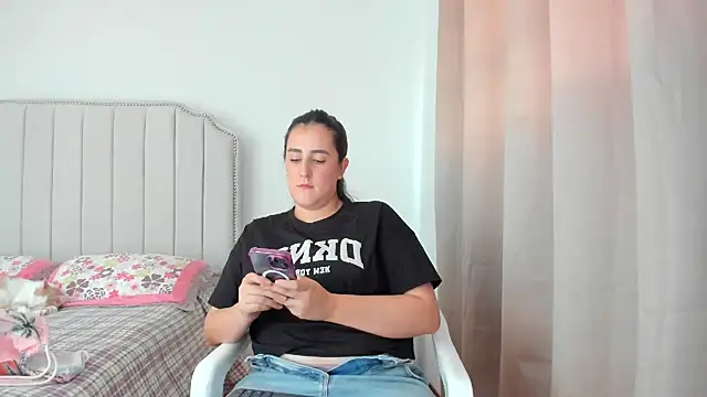 Hanna86 online show from January 6, 7:17 pm