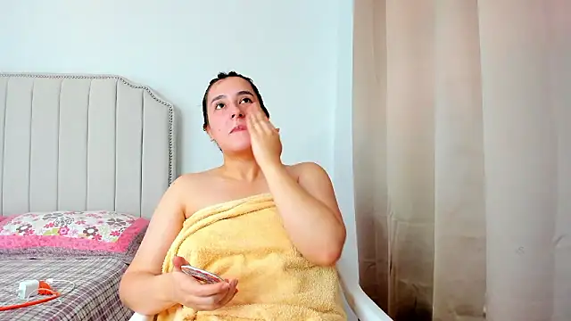 Hanna86 online show from January 7, 3:47 pm