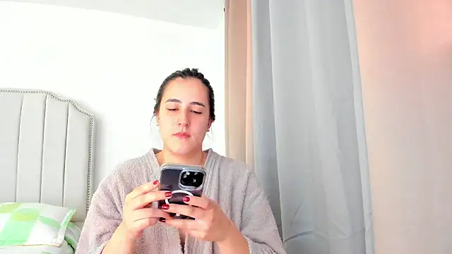 Hanna86 online show from June 26, 4:55 pm