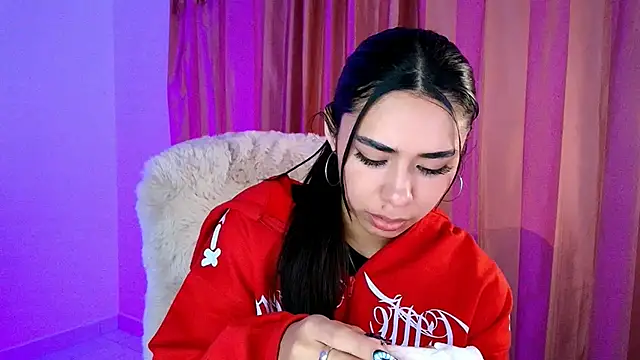 Snapshot of AmyOlimpo chatting on October 23, 4:23 am AmyOlimpo online show from October 23, 4:23 am