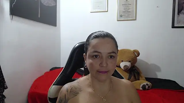 katty lorens online show from May 16, 11:25 pm