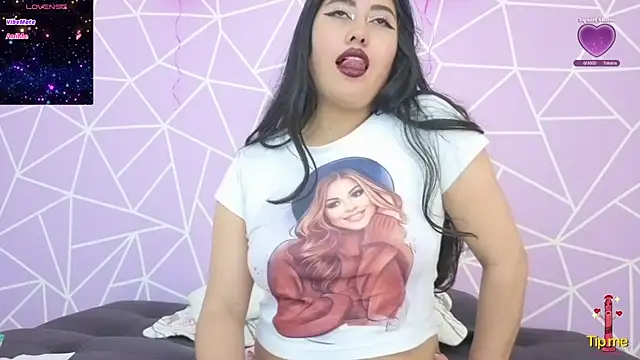 altheamoore online show from December 18, 9:32 pm