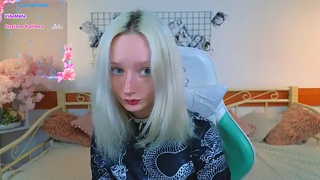 Snapshot of Katia_Kim chatting on March 25, 6:41 am Katia Kim online show from March 25, 6:41 am