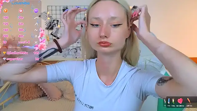 Snapshot of Katia_Kim chatting on March 27, 8:26 am Katia Kim online show from March 27, 8:26 am