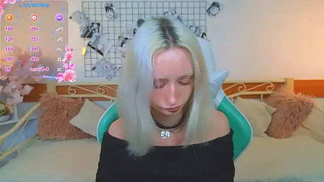 Snapshot of Katia_Kim chatting on March 30, 5:30 am Katia Kim online show from March 30, 5:30 am