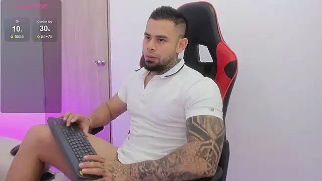 jeanpi01 online show from April 24, 4:15 am