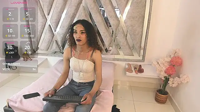StefanyMiler online show from December 16, 8:26 pm