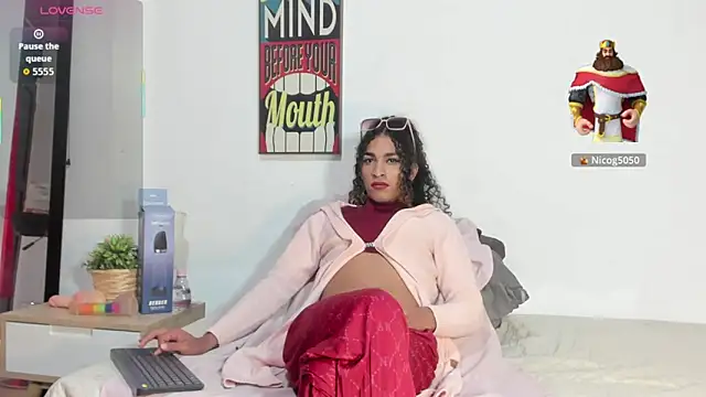 StefanyMiler online show from December 20, 8:16 pm