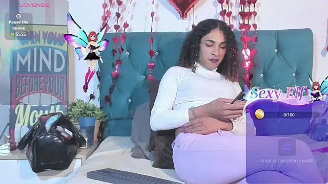 StefanyMiler online show from March 2, 11:00 pm