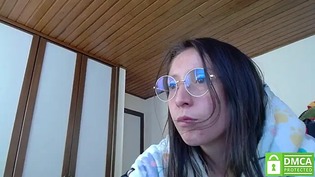 Sophi Cute online show from December 14, 2:10 pm