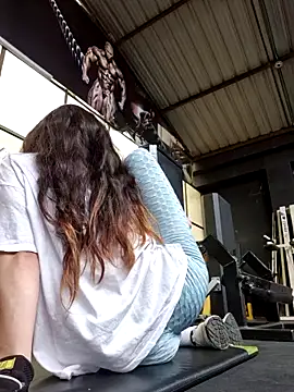 Snapshot of Sam_Sara chatting on June 2, 7:27 pm Sam Sara online show from June 2, 7:27 pm