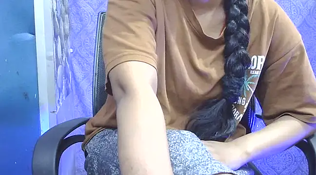 Snapshot of Supriya201 chatting on December 2, 1:35 pm Supriya201 online show from December 2, 1:35 pm